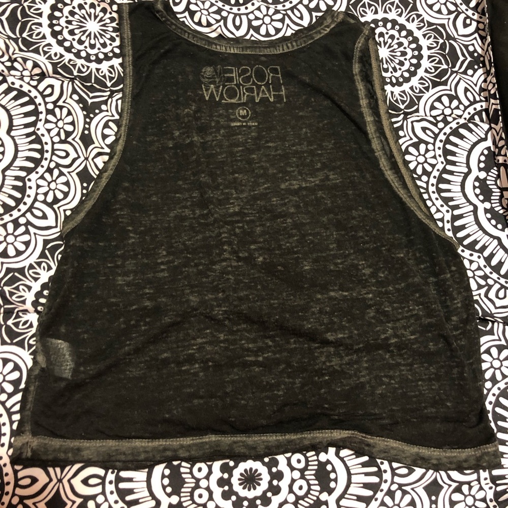 Workout top - Picture 2 of 2